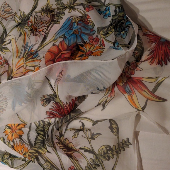 NEW Sheer Scarf - Picture 3 of 3